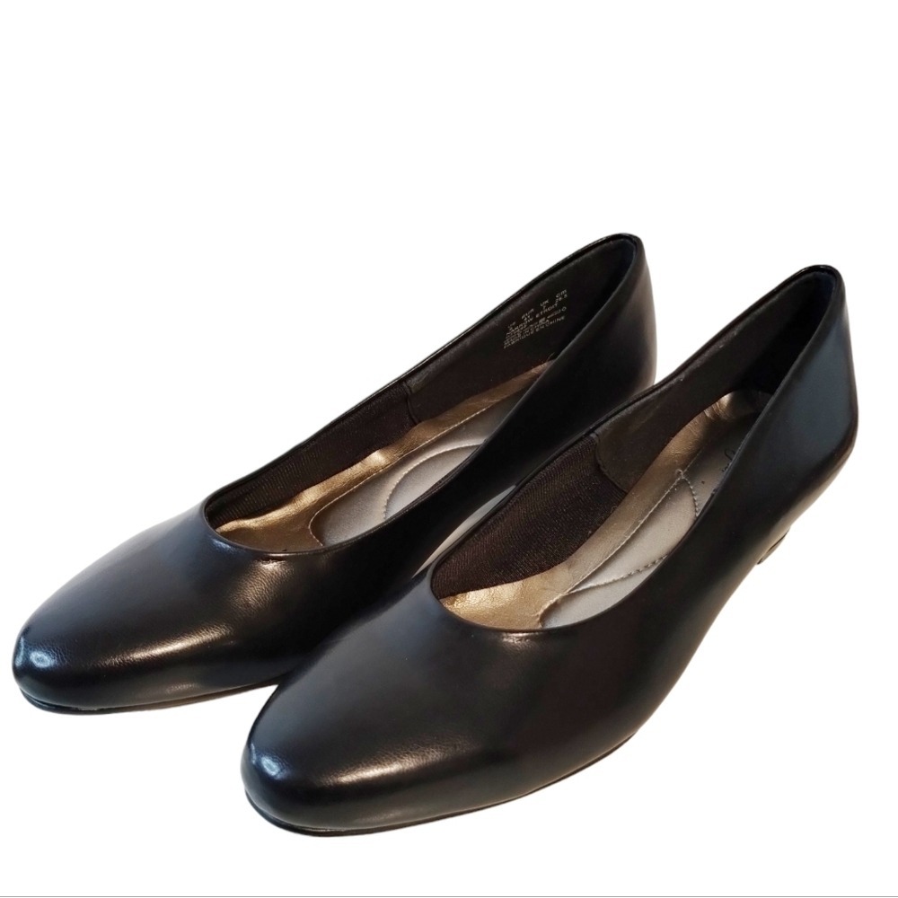 Soft‎ Style Women's Size 9 Black Career Casual Office Classic Comfort Low Heels